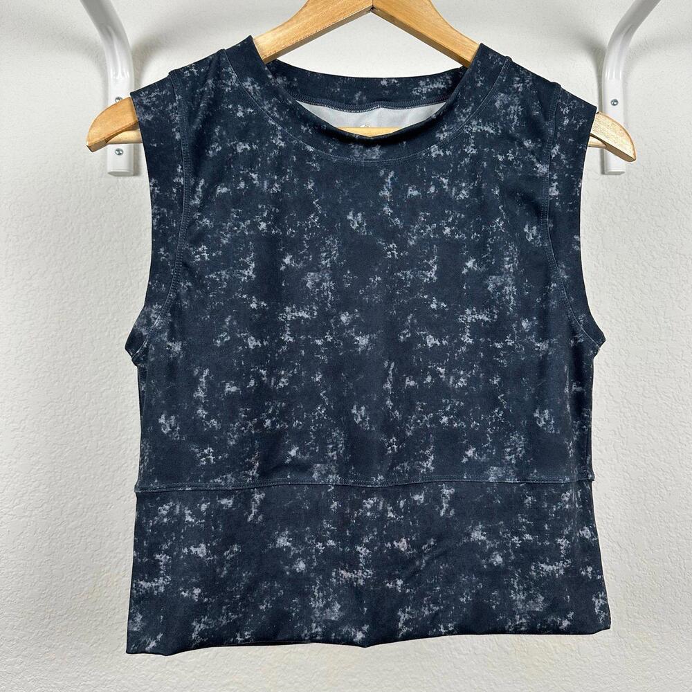 L Women’s LegEnd Activewear Sleeveless Cropped Top - Blue